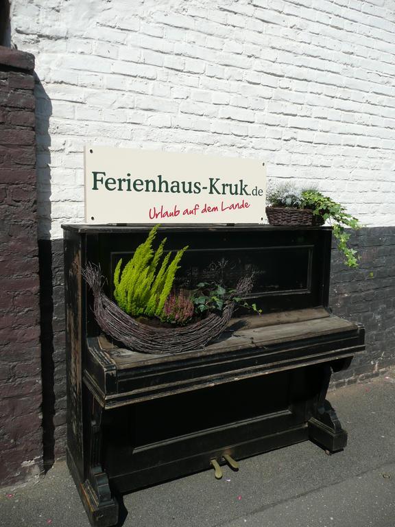 Ferienhaus Kruk Hergarten Bagian luar foto